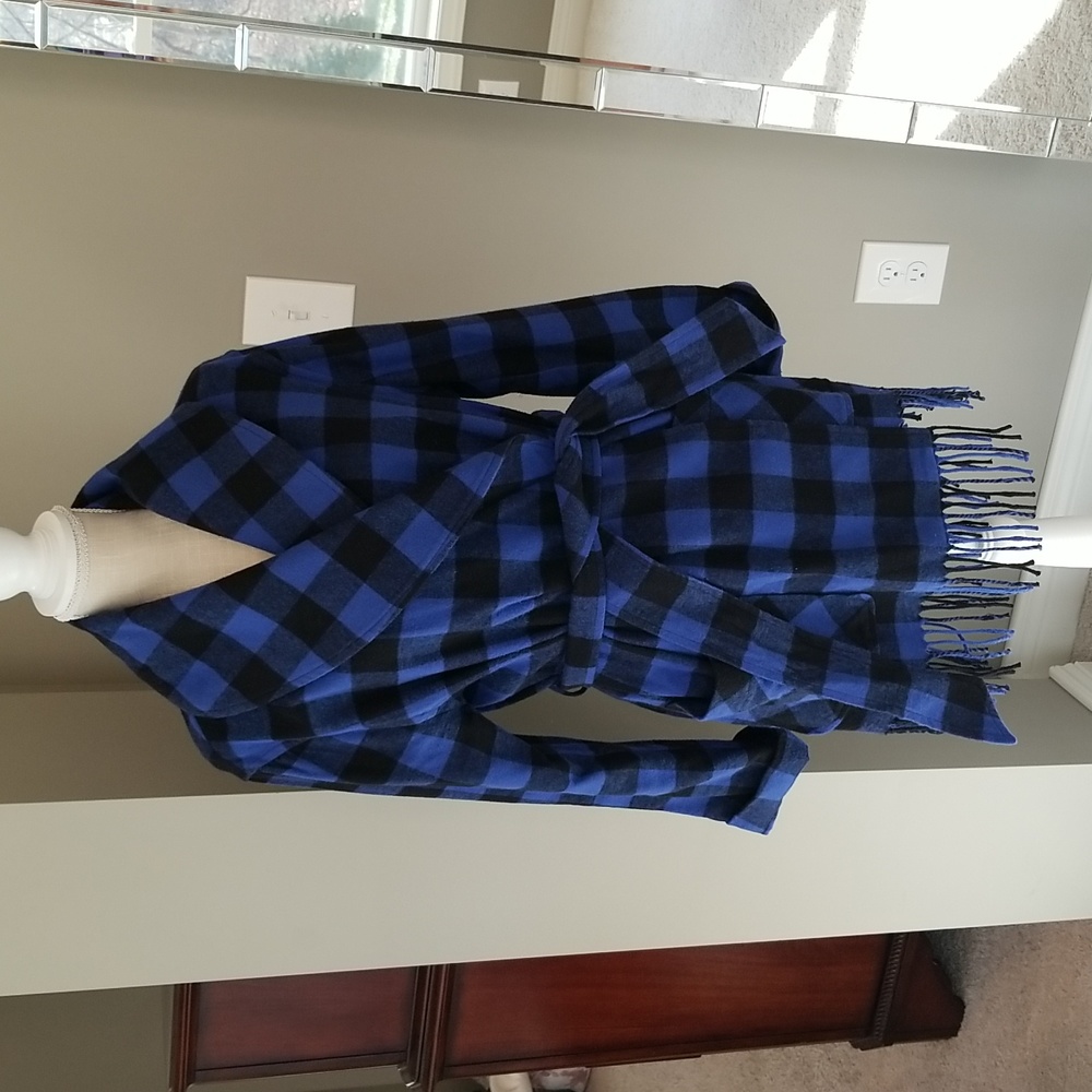 Ralph Lauren wool wrap size medium.